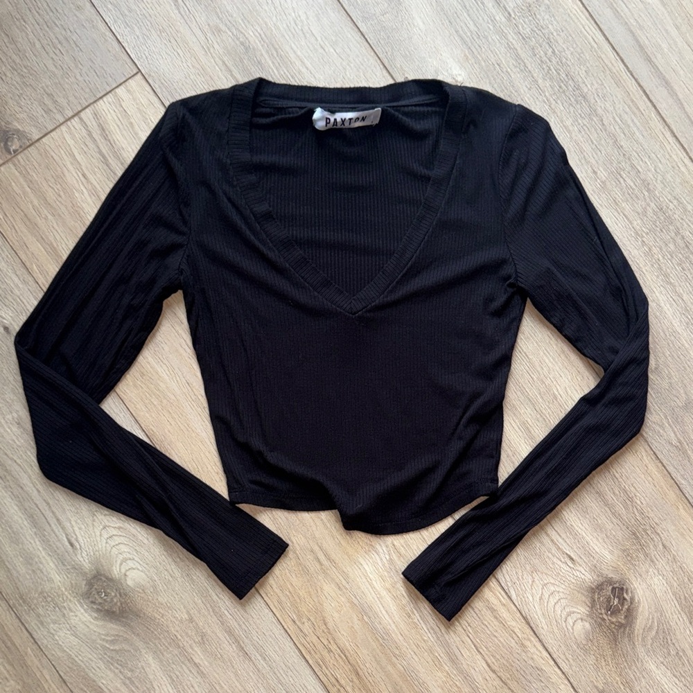 PAXTON Long Sleeve Cropped Top V Neck Knit Lightweight Shirt